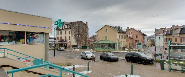 Façade de Centre d'Amincissement et de Sport, Gex. à Gex