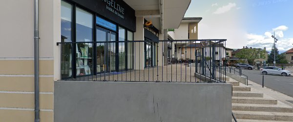 Façade de Lola kinésiologue certifiée à Chatte